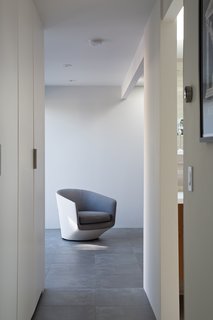 Indoor-Outdoor Home by a Midcentury Master Gets a Faithful Update - Photo 5 of 8 -