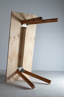 Curro Claret’s T300 Piece - Photo 2 of 3 - A sturdy dining table requires only two brackets for stability.