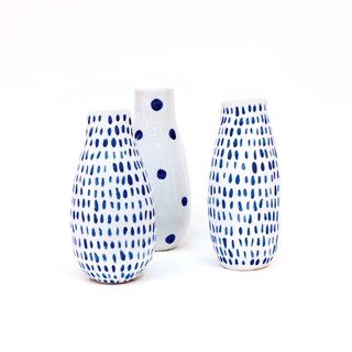 9 Modern Designs That Were Born in the USA - Photo 2 of 9 - Pittburgh, Pennsylvania<br><br>Vases by Reiko Yamamoto, $85 each. Ceramicist Reiko Yamamoto creates porcelain tabletop objects with simple forms and poetic imperfections by intuitively responding to the clay as she works.