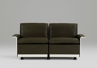 Vitsœ Brings Back Dieter Rams 620 Chair Program - Photo 3 of 4 -