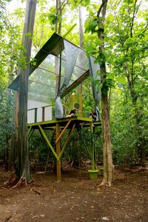 Radamés "Juni" Figueroa lived in his art project tree house, made from found materials, for two fortnights, as part of his artist residency at La Practica at Beta-Local. "The Practice" is an interdisciplinary program of research and production focusing on art, architecture, and design, with an emphasis on collaboration.
