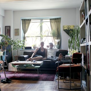 Photographer Captures Her Facebook Friends in Their Homes - Photo 8 of 9 -