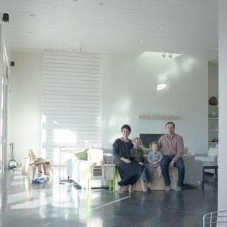 Photographer Captures Her Facebook Friends in Their Homes - Photo 9 of 9 -