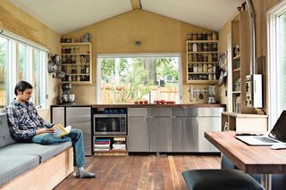 Micro-Dwellings Across America - Photo 9 of 10 -