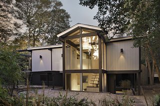 Designed in 1962 by a senior associate to I. M. Pei named Don Page, this Beach Hill house has been gently transported into the 21st century with a contemporary renovation by Rawlins Design.
