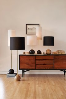 Classic Modernist House in Portland Inspires a Lighting and Furniture Line - Photo 5 of 7 -