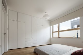 A Clever Sunken Roof Fills a London Terrace House with Light - Photo 6 of 7 -