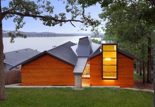 Modern Lake House in Missouri - Photo 1 of 9 -