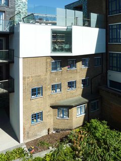 A Tiny Live/Work Addition Crowns a Historic London House - Photo 2 of 7 -