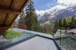 A Mountain Hideaway Plants a Green Roof in the French Alps - Photo 5 of 8 -