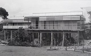 Progressive Prefabs of Jean Prouvé - Photo 4 of 6 -