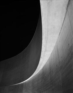 A New Los Angeles Exhibition Celebrates the Architectural Photography of Hélène Binet - Photo 7 of 8 -