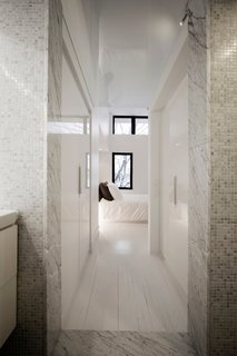 A Transformative Attic Renovation in Montreal - Photo 6 of 6 -