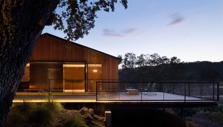 Longer Days Call For More Time on These 9 Modern Porches - Photo 4 of 9 -