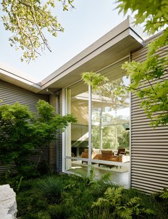 Overhangs around the perimeter help prevent interior heat buildup and glare. 
