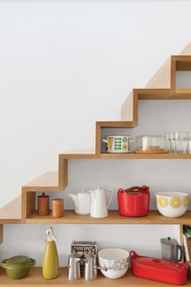 People who are interested in small living often feel hamstrung by the lack of appliances that satisfy their needs, both spatially and aesthetically. 