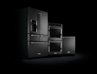 Stainless steel has been the hallmark of the modern American kitchen for years. But today’s appliance launches show that stainless is not the only material fit for modern design seekers. KitchenAid’s new Black Stainless Steel line is a natural evolution, as it has the same material qualities as stainless steel but features a new, warmer tone.