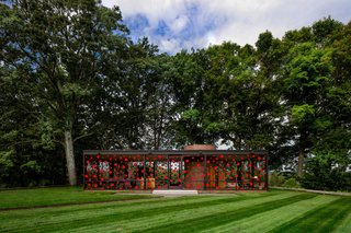 The Week's 10 Best Houses - Photo 2 of 10 - Via The Glass House, photo by Matthew Placek