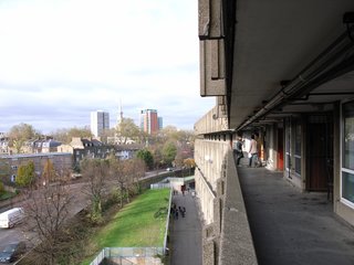 Hero or Villain? London’s Robin Hood Gardens Will Be Torn Down After Decades of Dividing Critics - Photo 4 of 4 -