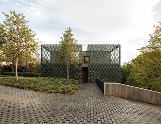 Via Dezeen, photo by Pedro Pegenaute