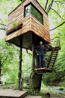 Japanese architect Takashi Kobayashi of the Tree House People has been declared a "tree house master" by Design Made in Japan. Seamlessly integrating nature and design, this tiny tree house is certainly not just for children. 