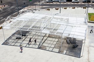 Shape-Shifting Architecture: 10 Buildings That Move or Change Form - Photo 20 of 24 -