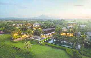 A Modern Bali Resort That’s Inspired by the Local Landscape and Culture - Photo 3 of 8 -