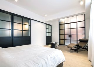 See How This Colorful Hong Kong Apartment Was Made to Feel Bigger Than it Actually Is - Photo 5 of 7 -
