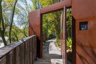 John Legend and Chrissy Teigen's Former Midcentury Home in the Hollywood Hills Is For Sale - Photo 10 of 13 -