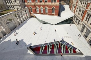 Part of an Epic Expansion, London’s V&A Museum Paves its Courtyard With 11,000 Porcelain Tiles - Photo 3 of 10 - The new courtyard is intended to be seen as an integral part of the original building, rather than an extension of it.