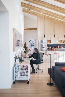 A Rookie Designer and Her Builder Father Create an Artist's Sculptural Loft in the Desert - Photo 8 of 10 -