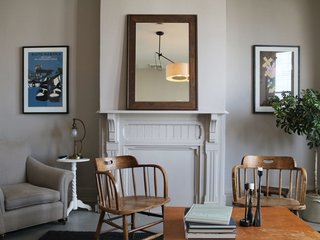 17 Modern Rentals That Give You a Front-Seat View of Incredible Fall Foliage - Photo 11 of 17 -