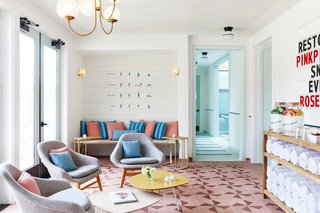 A Napa Valley Motor Lodge Reinterprets the Classic Roadside Motel - Photo 5 of 8 -