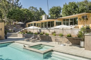 Snatch Up Case Study House #10 in Pasadena For $3M - Photo 10 of 12 -