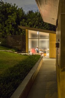Snatch Up Case Study House #10 in Pasadena For $3M - Photo 12 of 12 -