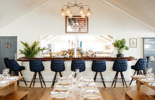 Overlooking the Long Island Sound, a Revamped Hotel Channels its Nautical Roots - Photo 9 of 10 -
