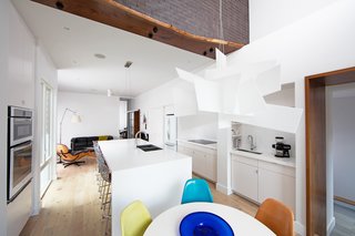 Clad in Cedar and Metal, an Indianapolis Home Gives a Modern Salute to its Traditional Surroundings - Photo 4 of 11 -