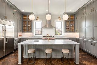 Modern Interiors Shine Behind the 19th-Century Facade of This Nashville Home, Now Asking $2.1M - Photo 5 of 13 -