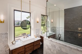 Modern Interiors Shine Behind the 19th-Century Facade of This Nashville Home, Now Asking $2.1M - Photo 8 of 13 -