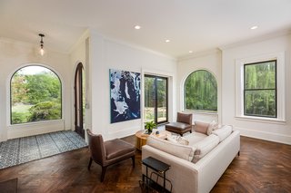 Modern Interiors Shine Behind the 19th-Century Facade of This Nashville Home, Now Asking $2.1M - Photo 3 of 13 -