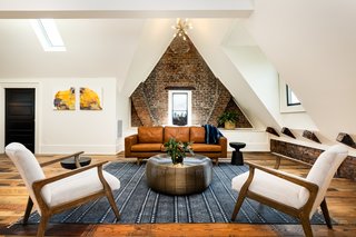Modern Interiors Shine Behind the 19th-Century Facade of This Nashville Home, Now Asking $2.1M - Photo 9 of 13 -