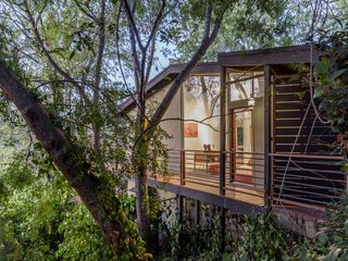 A Hillside Midcentury Home in Pasadena Starts at $749K - Photo 9 of 11 -