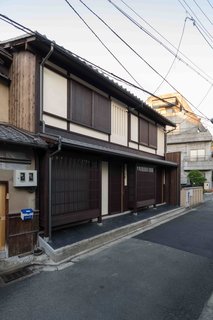 Stay in a Historic Japanese Townhouse in Kyoto That Was Saved From Ruin - Photo 2 of 15 -