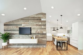 An Austin Couple Turn a Ranch Home Into a Refreshing Live/Work Space - Photo 5 of 13 -