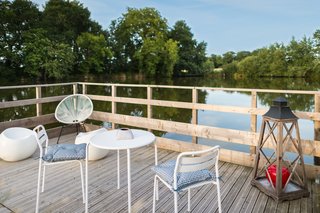 A Fantastic Egg-Shaped Camping Pod Along the Loire Estuary - Photo 6 of 6 -
