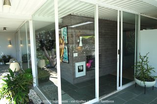 Ever Wanted to Stay in a Midcentury House Designed by Pierre Koenig? - Photo 5 of 18 -