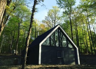 7 Best Houses You Can Rent in the Catskills This Holiday Season - Photo 10 of 20 -