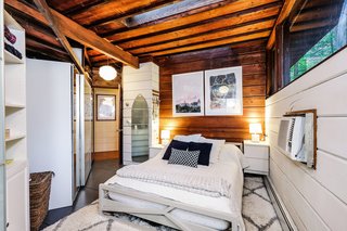 Live Out Frank Lloyd Wright’s Usonian Vision in This Home That’s Asking $725K - Photo 6 of 10 -