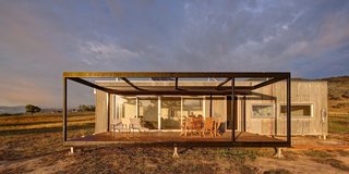 An Off-the-Grid Prefab in Australia Uses Salvaged Iron as Camo - Photo 2 of 4 -