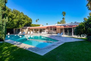 Elvis Presley’s Palm Springs Honeymoon Retreat Hits the Market - Photo 8 of 8 -